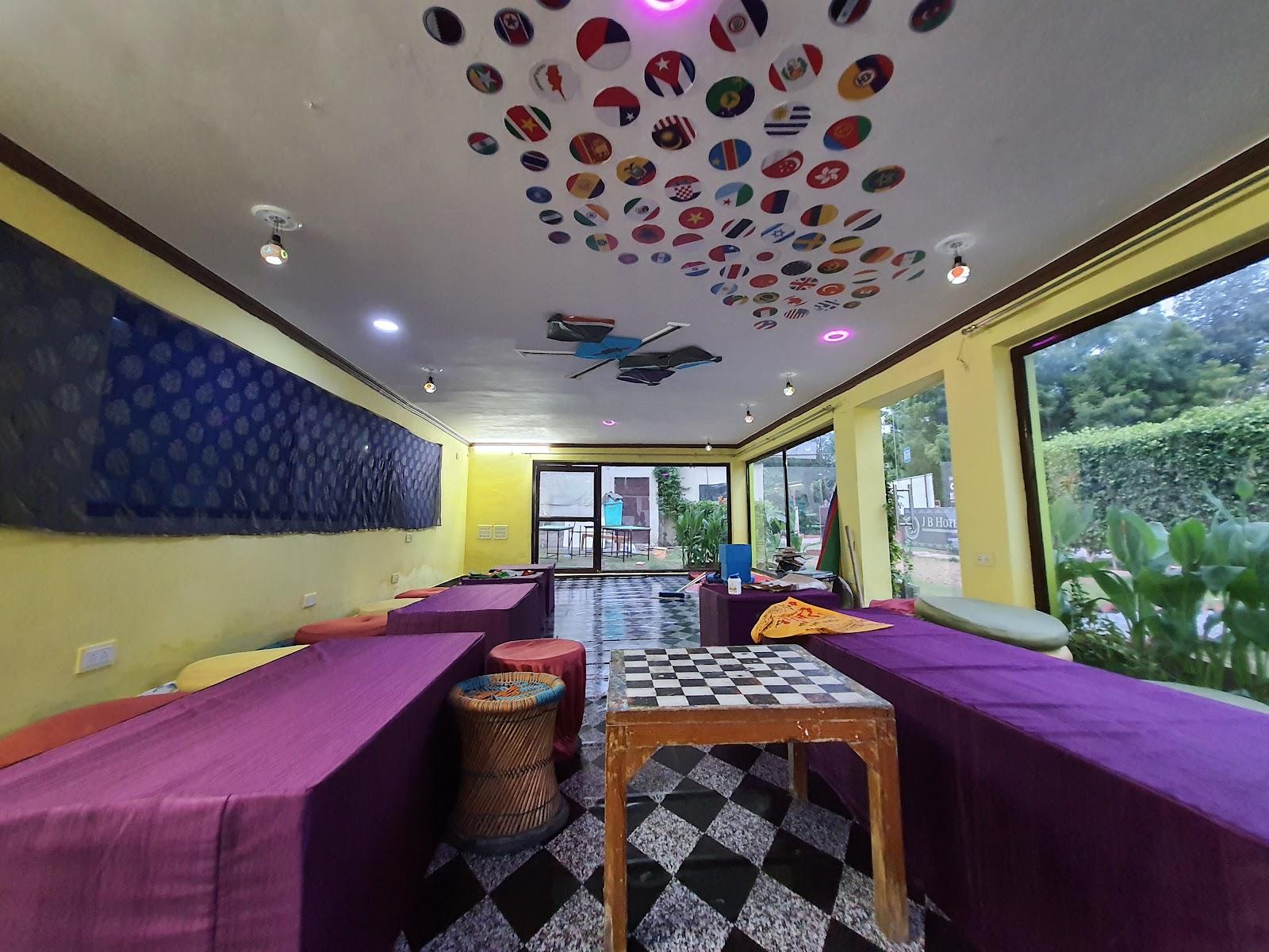 Love India Hotel – photo 2