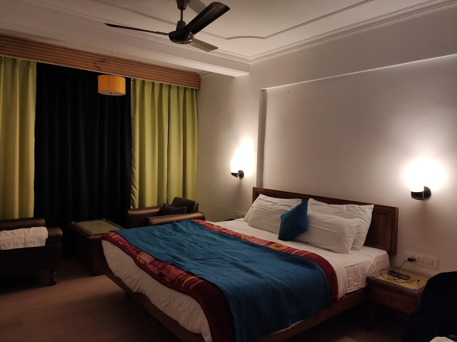 The Three Oaks Boutique Hotel – photo 3