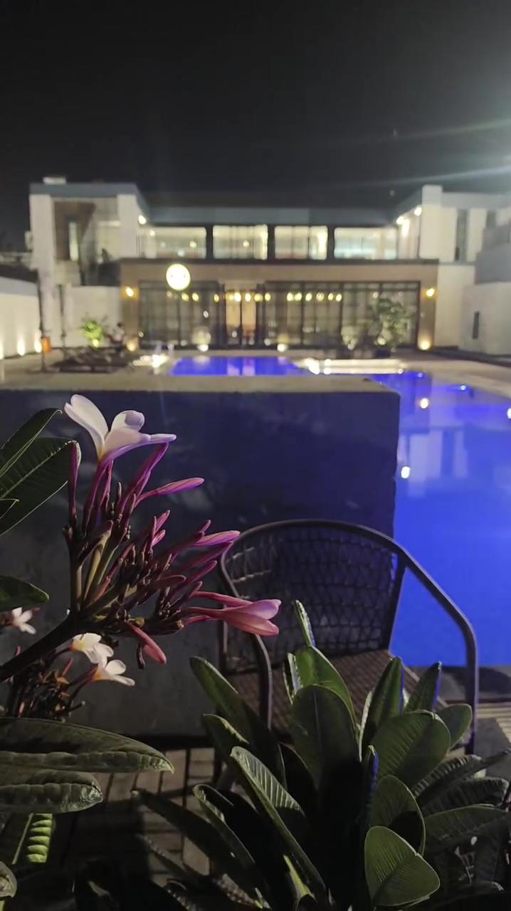 The Augusta Club & Resort – photo 2