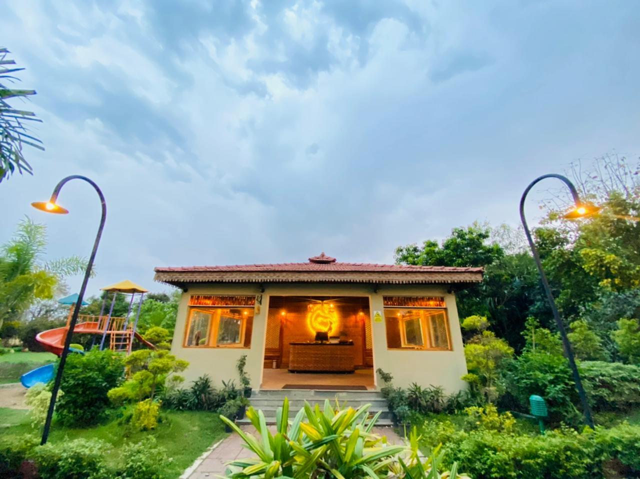Blue lagoon Resort : Resorts in Bhopal | Wedding Venue Bhopal | Restaurant – photo 1