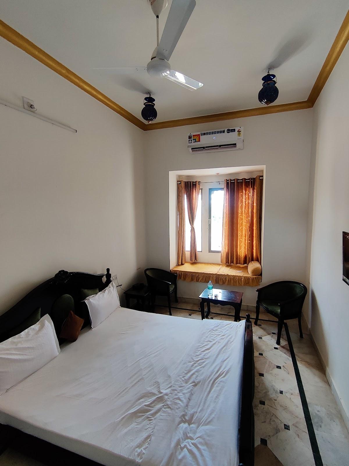 Hotel Surajgadh – photo 2
