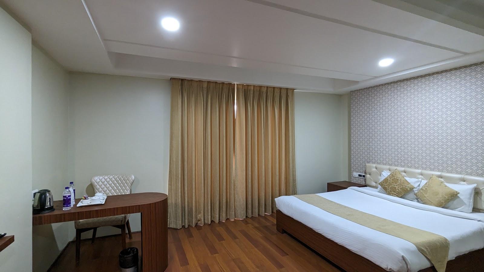 HOTEL THE KALYANIZ – photo 3