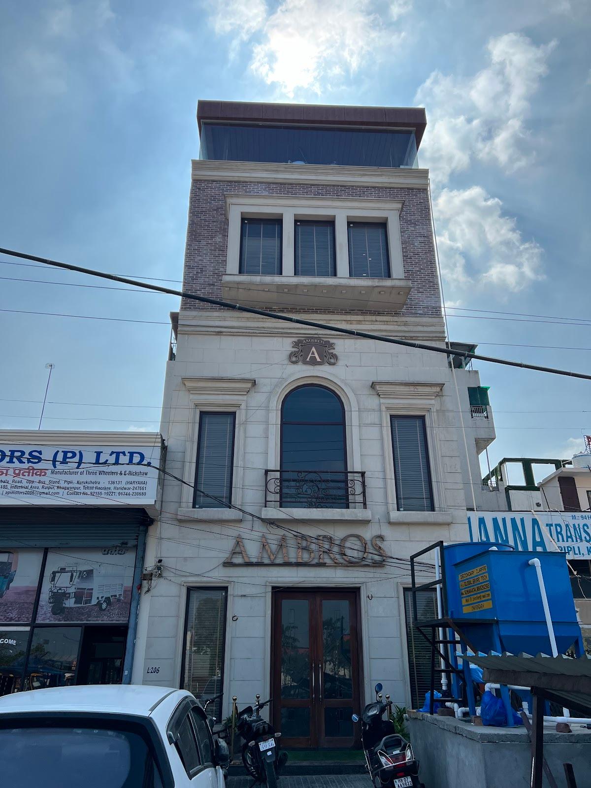 Ambros Hotel & Lounge. – photo 1