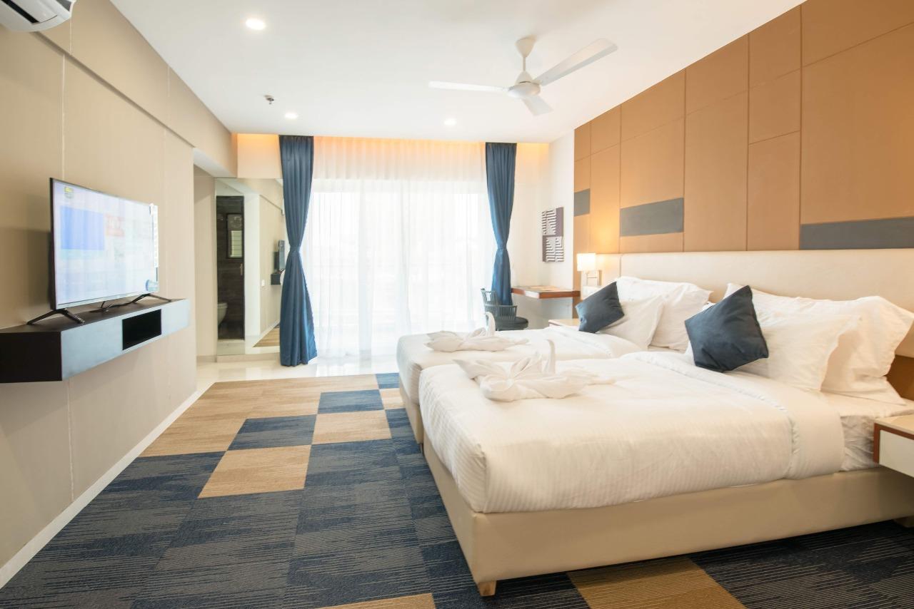 StayBird - B Suite, Business Hotel – photo 3