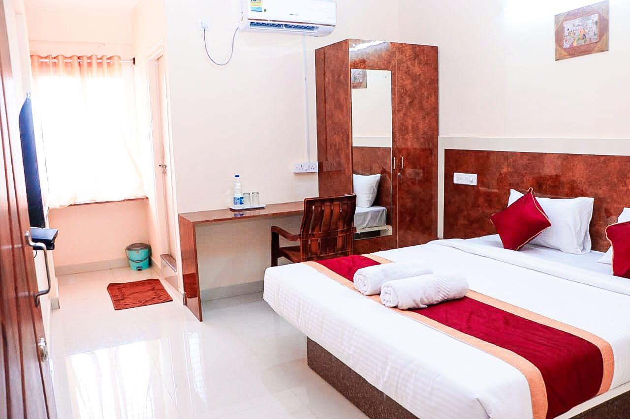 Sasthi Suites – photo 3