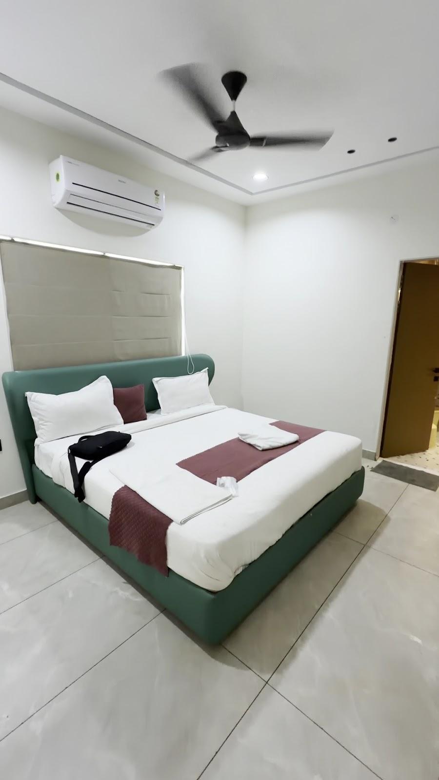 Shree Jalaram Resort – photo 2