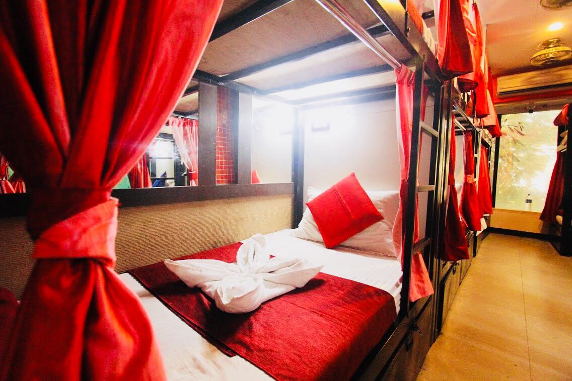 Town hostel Mumbai - AC Dormitory Near Mumbai Airport – photo 3