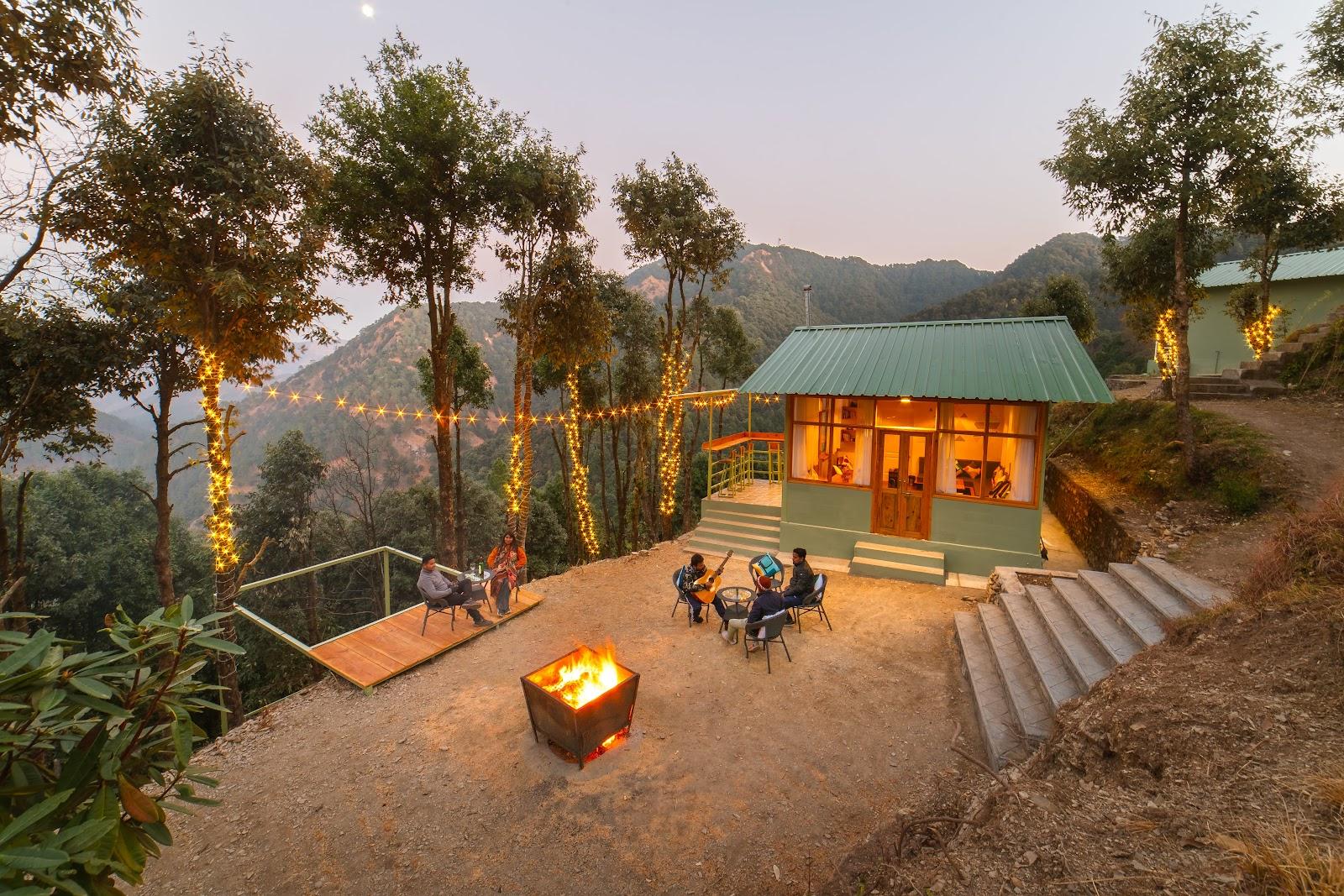Zostel Plus Nainital (Naina Range) – photo 1