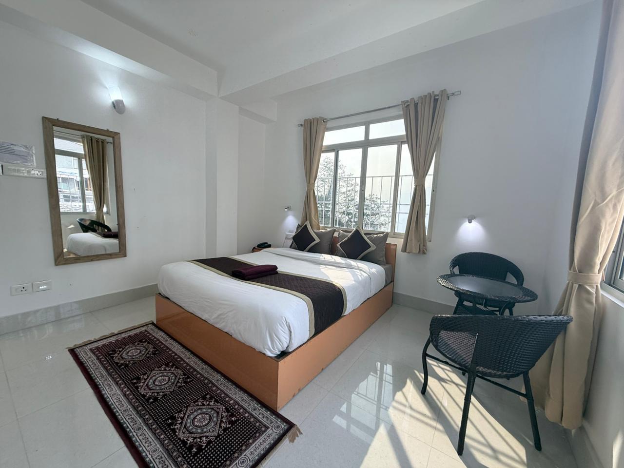 Hotel East Inn – photo 4
