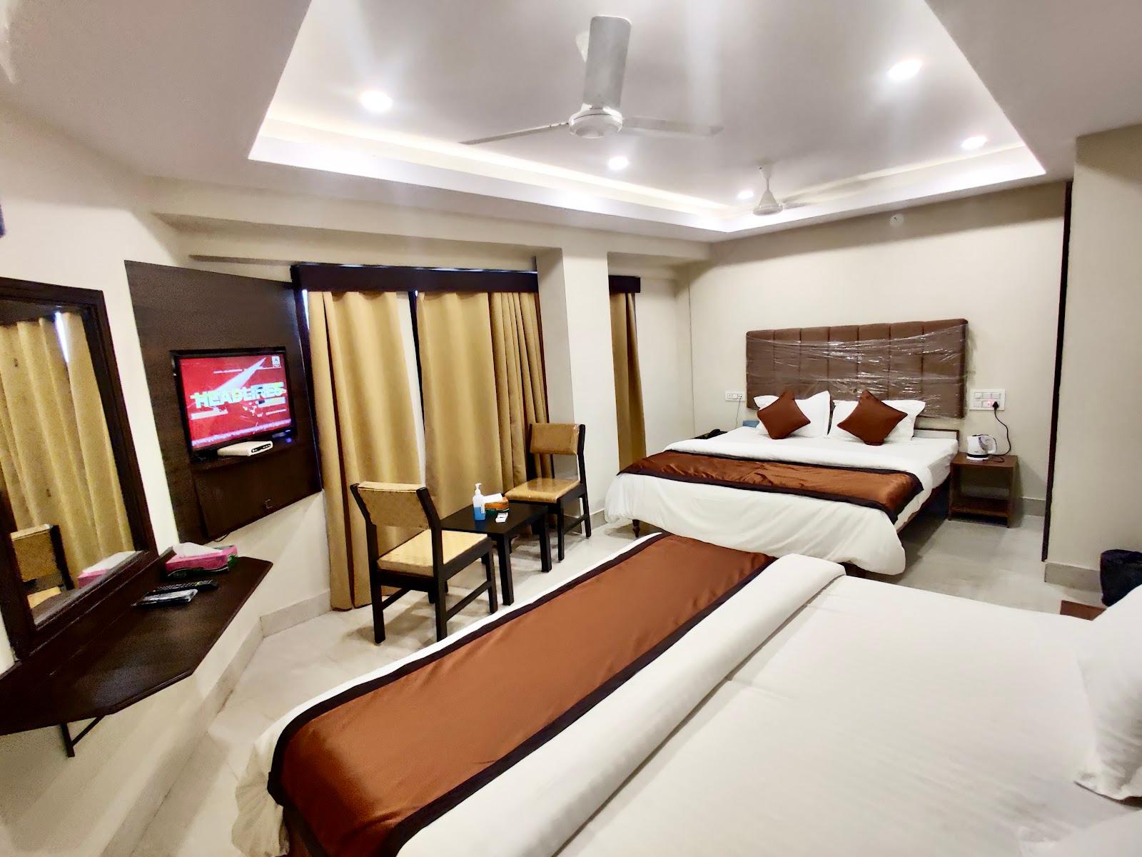 New Hotel Suhail – photo 3