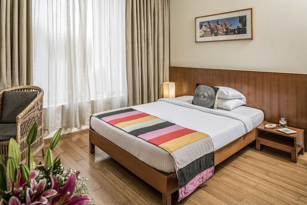 Sereno Horizon 3bhk Penthouse pvt jacuzzi rooftop – photo 4