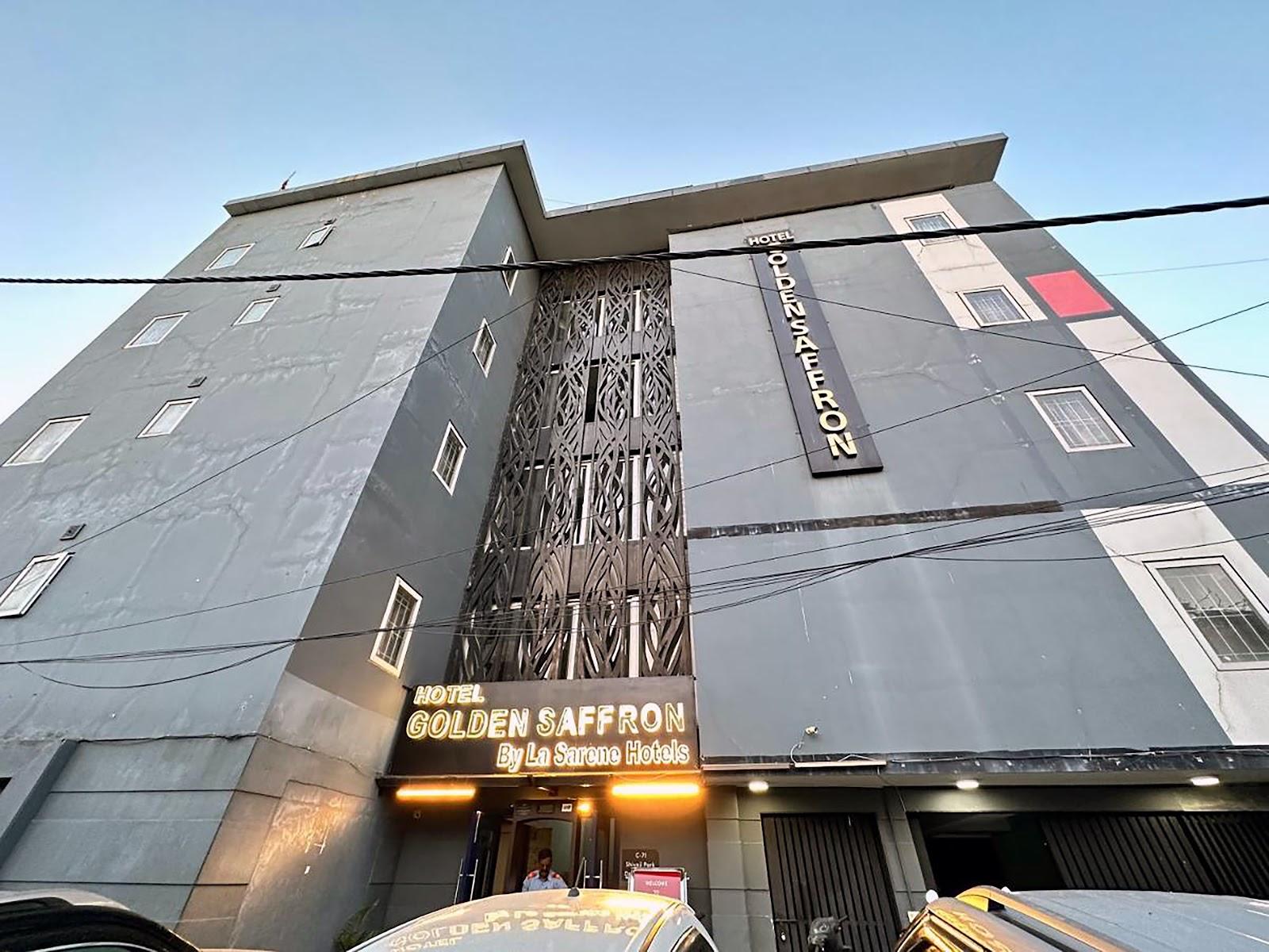 Qotel Comfort Golden Saffron Punjabi Bagh – photo 1