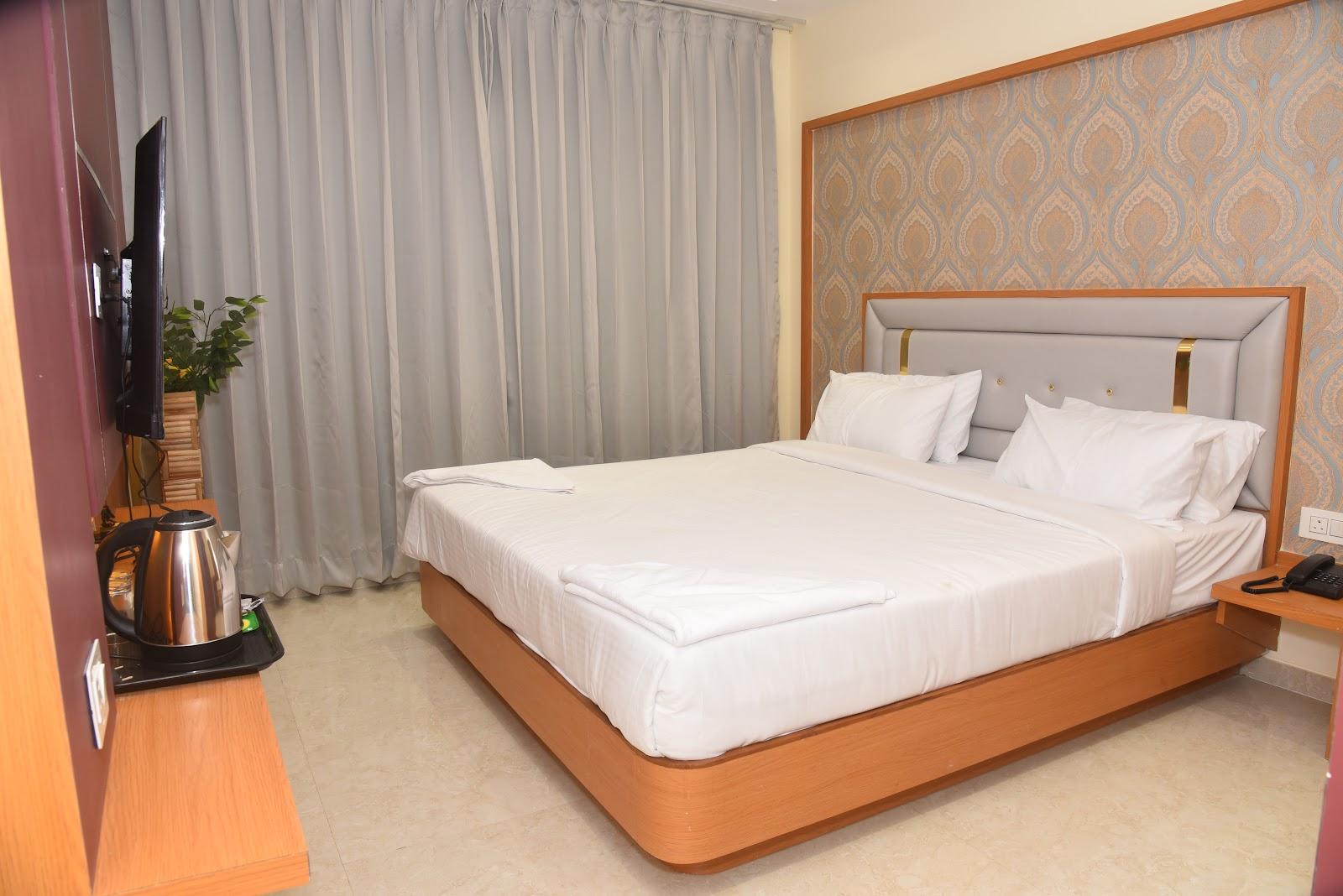 Hotel Dasara Execuitve – photo 3