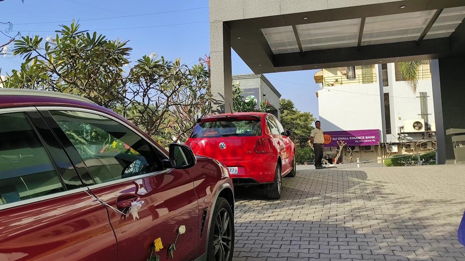 Royal Orchid Central – photo 2