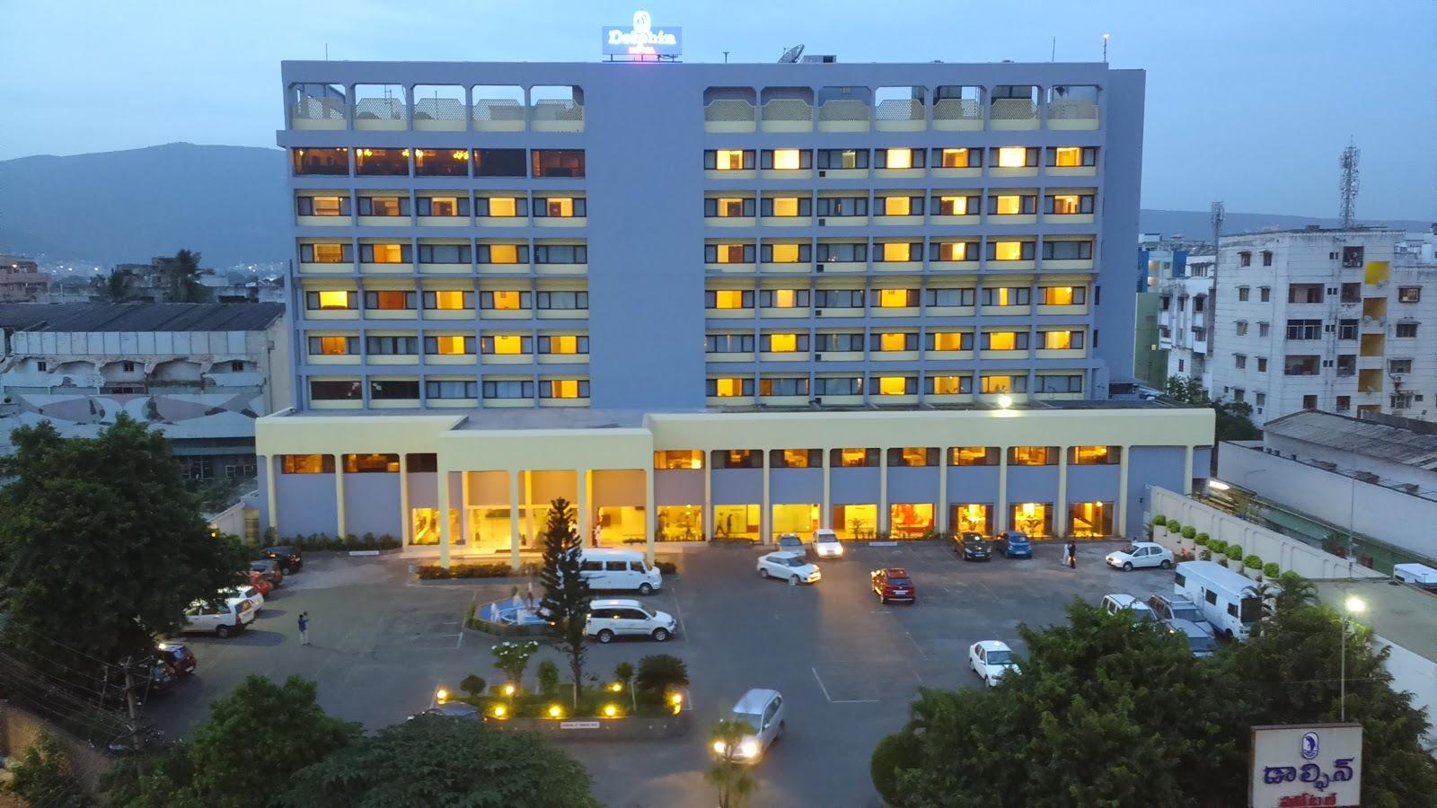 Dolphin Hotel