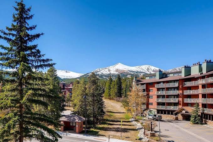 River Mountain Lodge – photo 1