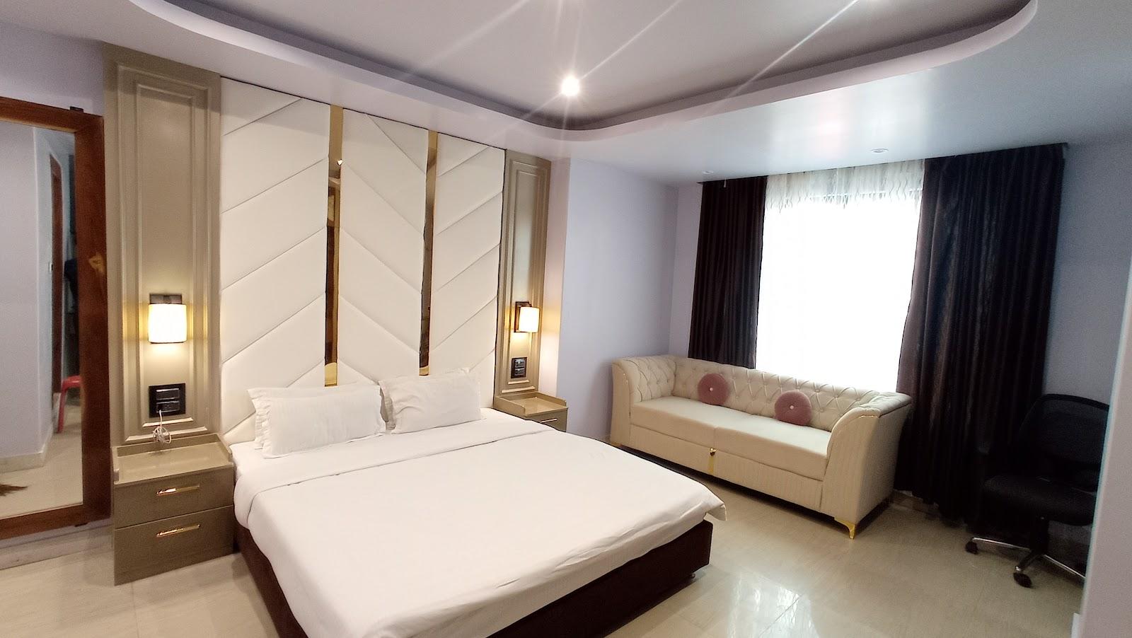The Grand Hotel – photo 3