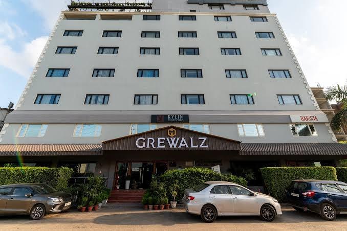 A Hotel by Grewalz