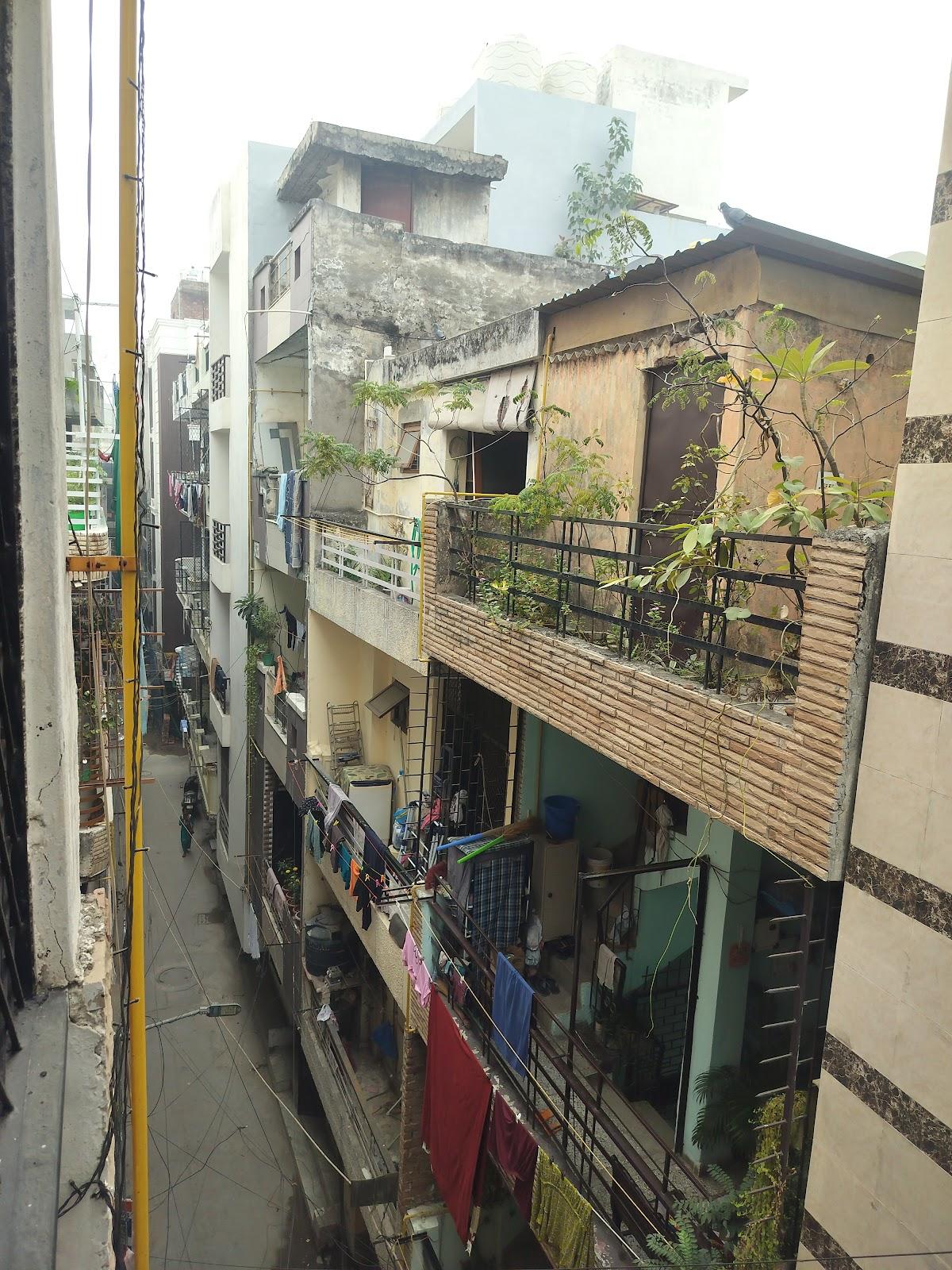 Janakpuri east – photo 1