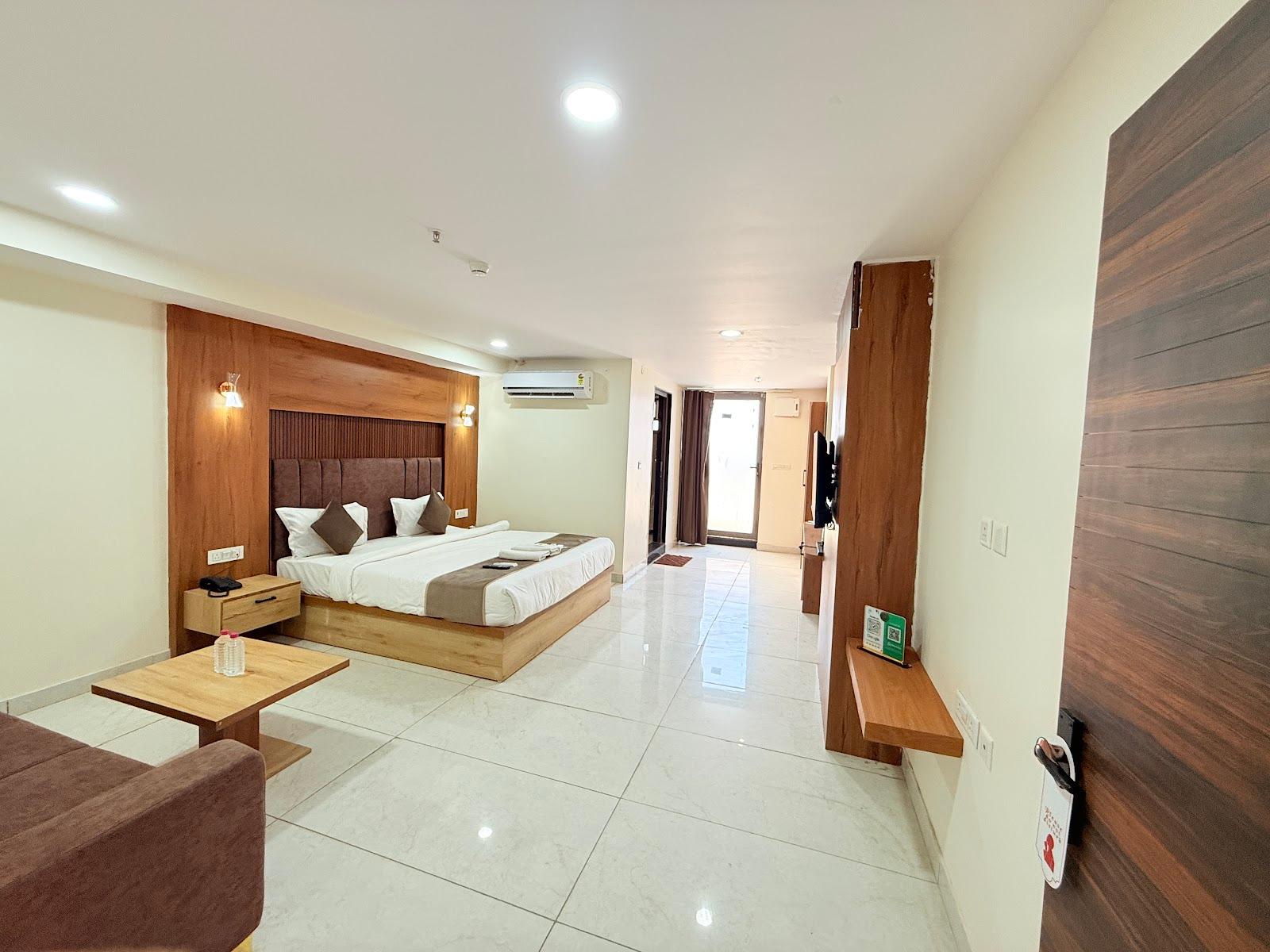 Hotel The 10th Floor – photo 3