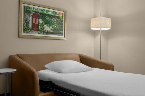 Fairfield by Marriott Inn & Suites Savannah Downtown/Historic District – photo 2