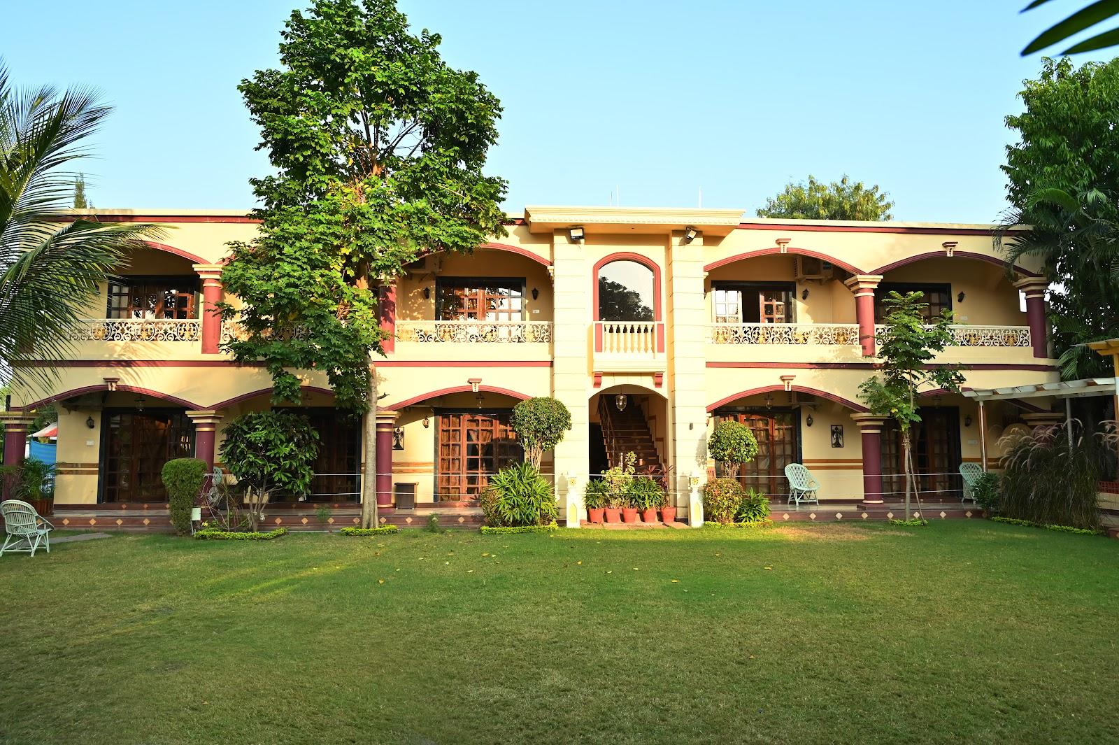 Woods inn resort, Airport Hotel, Bhopal – photo 1