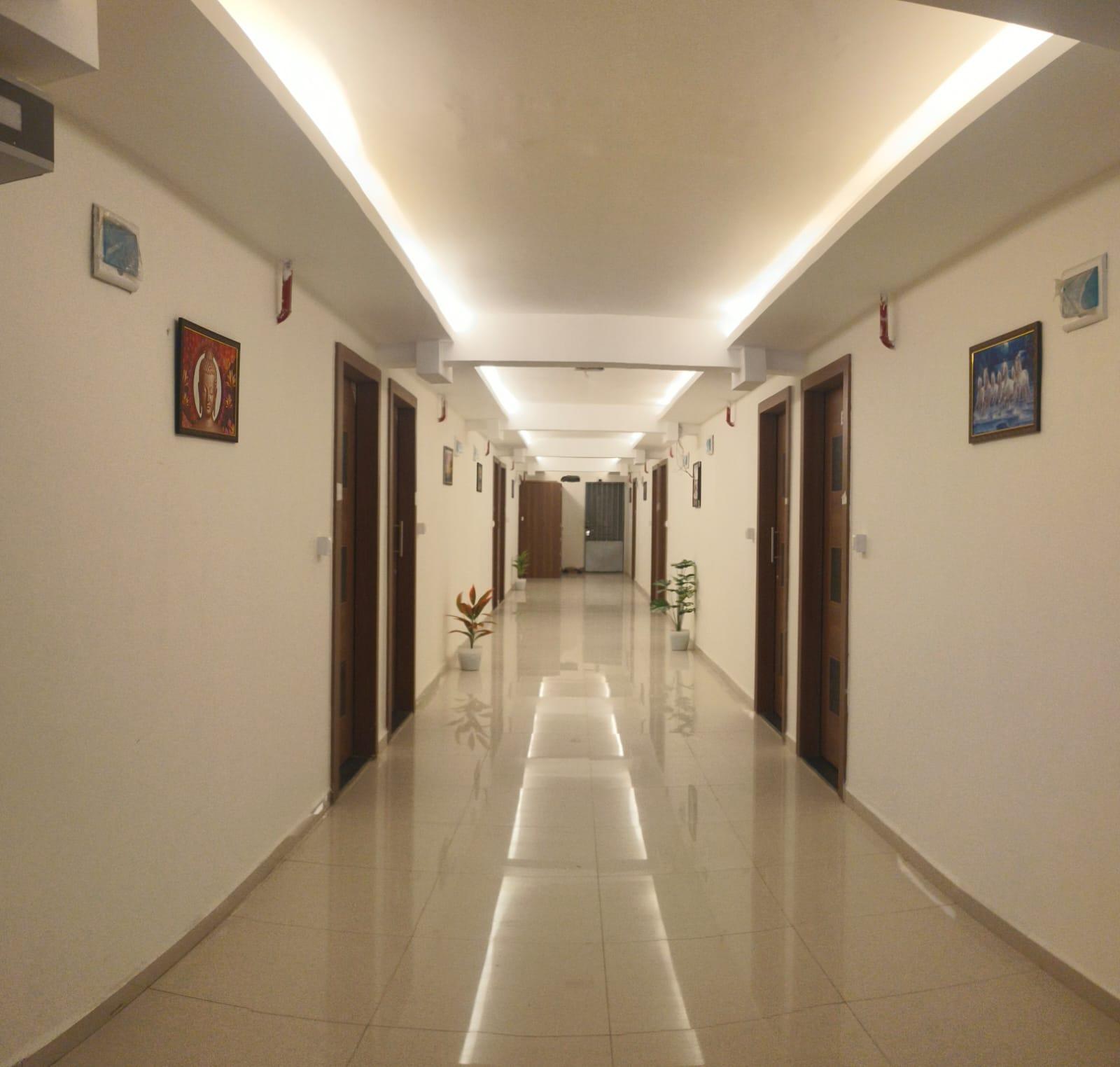 ROYAL NIGHT GUESTHOUSE – photo 4