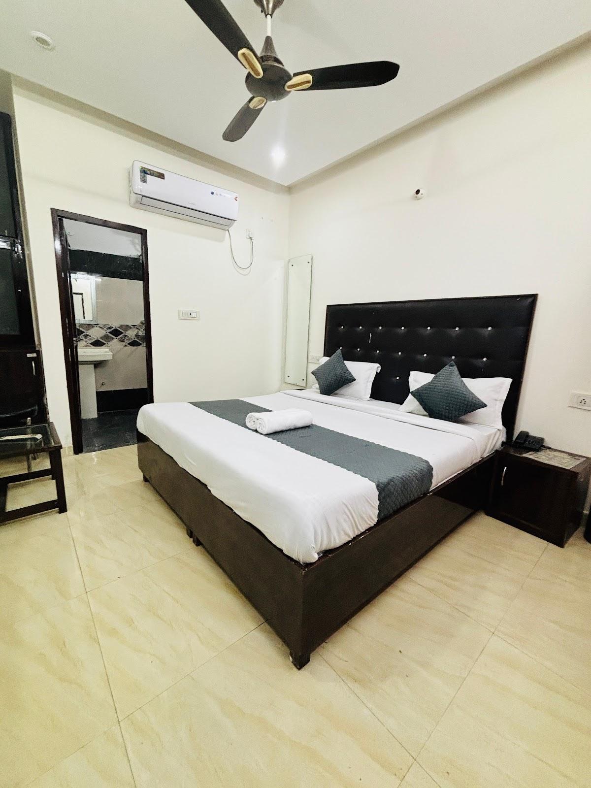 Hotel KB Square Near Chandigarh Railway Station – photo 3