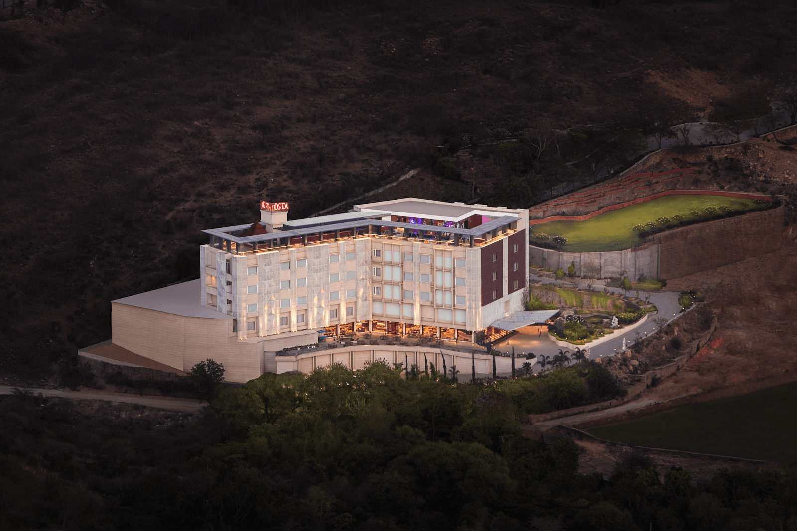 jüSTa Sajjangarh Resort & Spa – photo 1