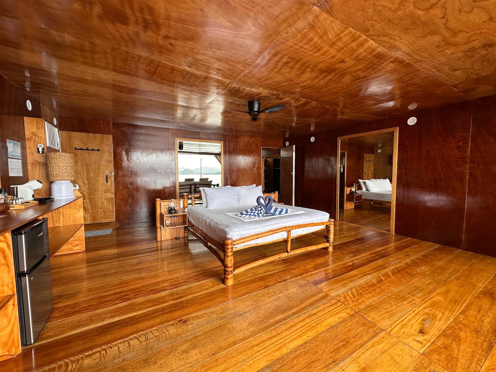 Paolyn Houseboats Coron Island – photo 3