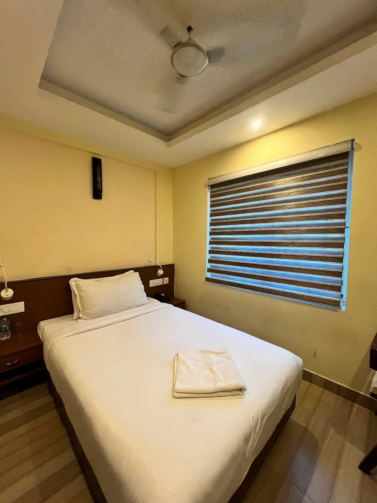D'Chandelier Business Hotel, Cochin – photo 2