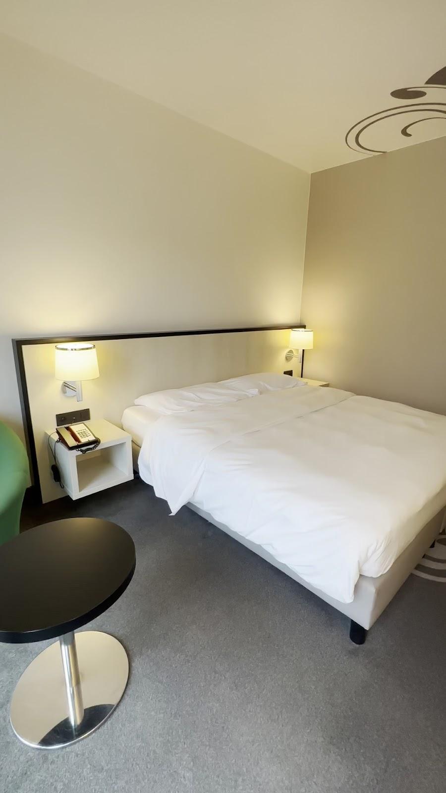 Radisson Hotel Brussels Centre Midi – photo 3