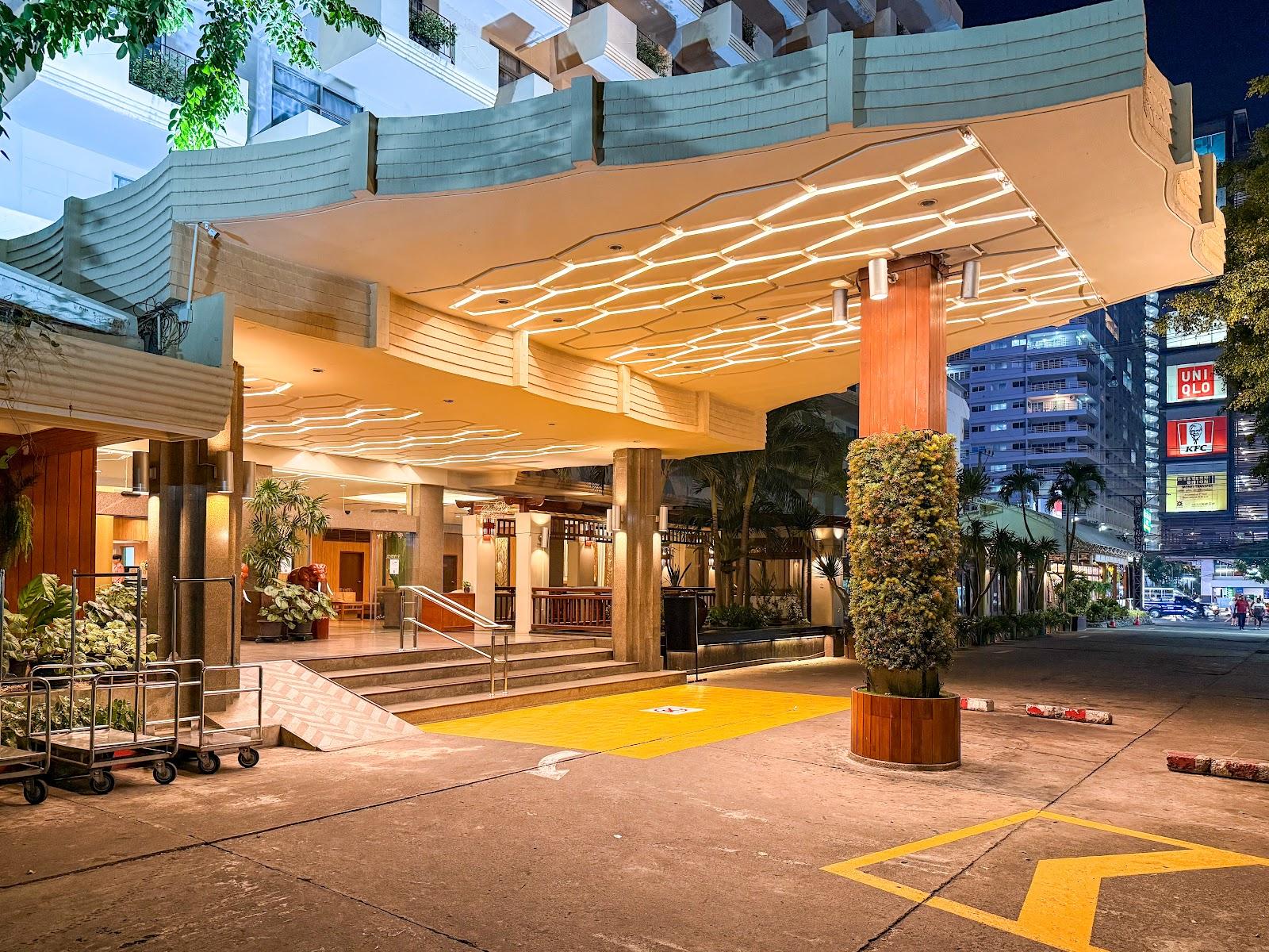 Golden Beach Pattaya Hotel – photo 1