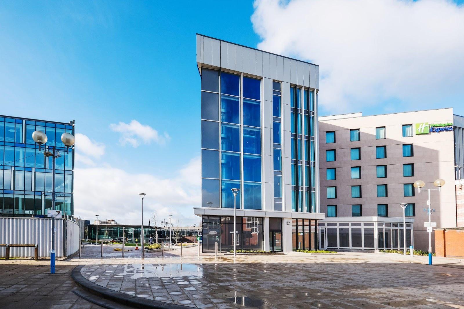 Holiday Inn Express Stockport by IHG – photo 1