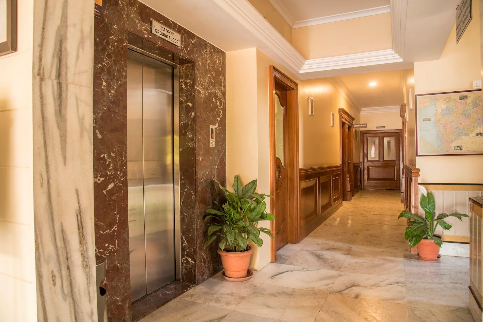 Hotel Ayodhya – photo 4
