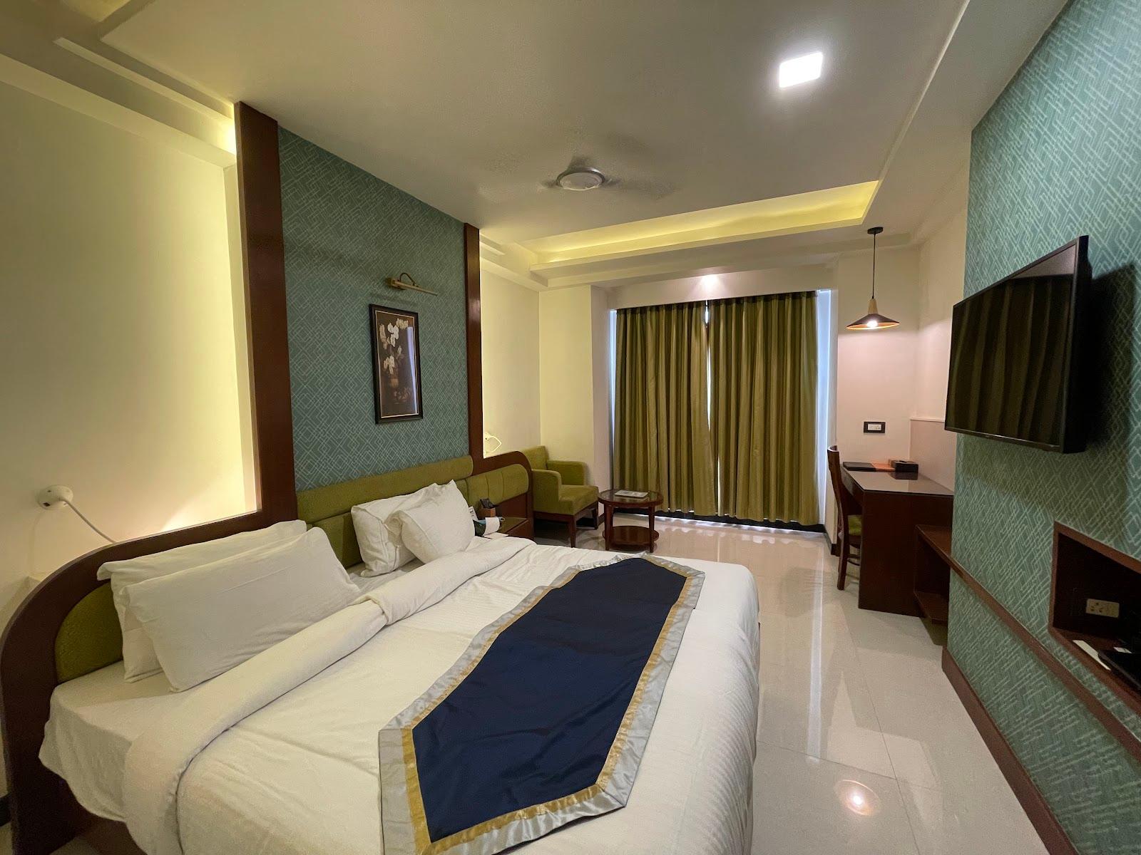 The Pinnacle Inn Sarnath – photo 3