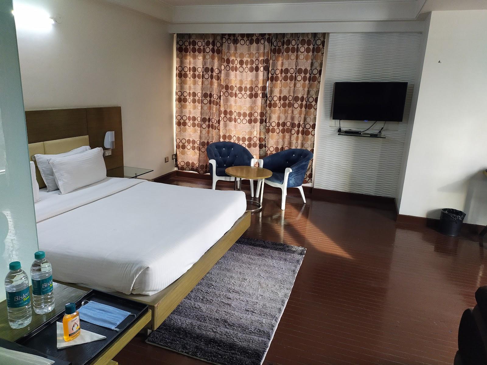 Rosewood International Hotel – photo 3