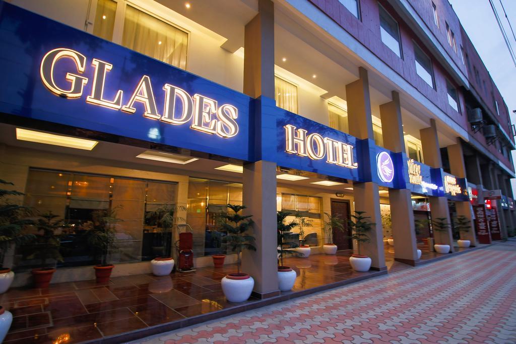 Glades Hotel – photo 1
