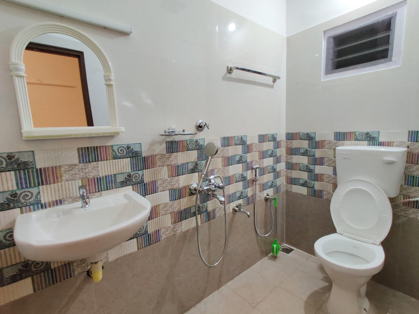 Calvin's Inn Home Stay – photo 3