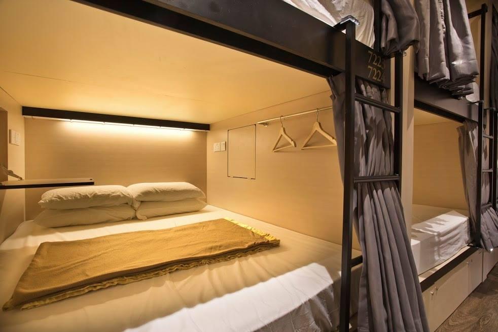 7 Wonders Capsule Hostel – photo 2