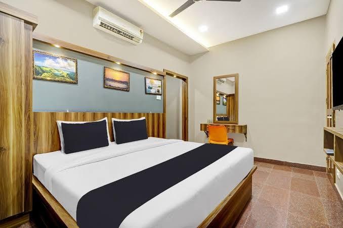 Century Regency – photo 2