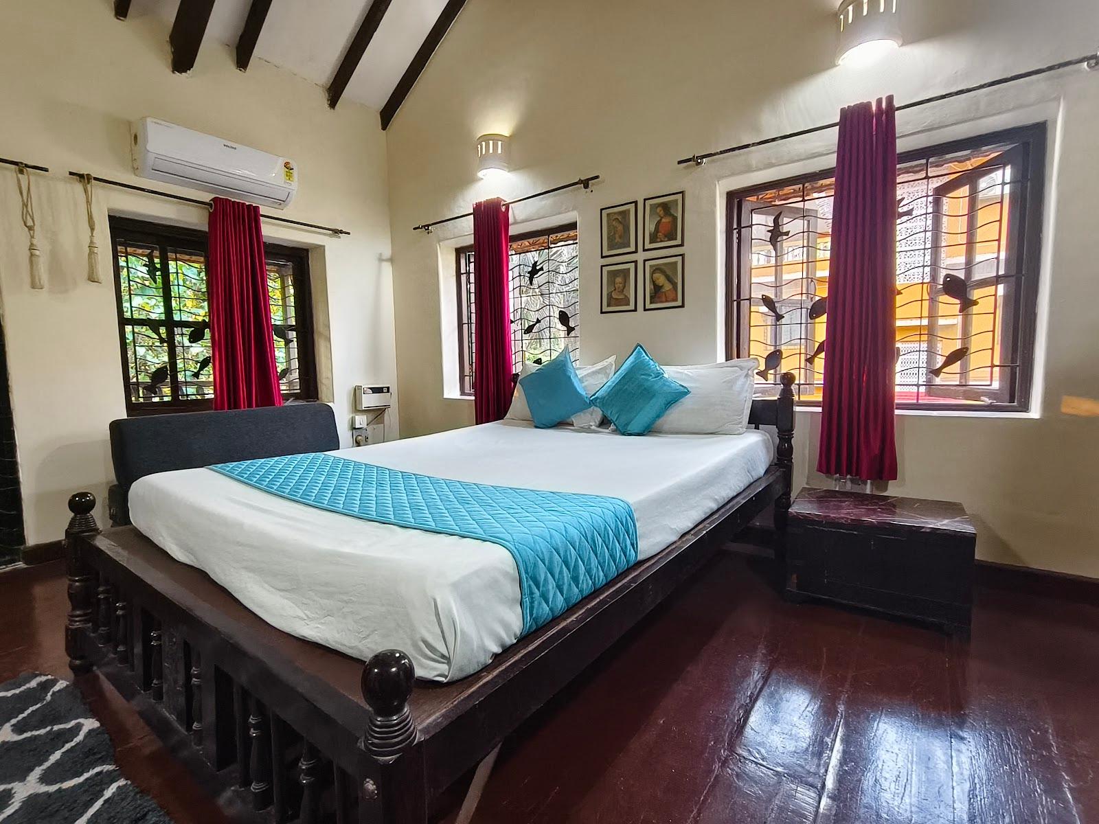 Portuguese 4BHK AC Villa 250mtr fm Candolim Beach fromSanchita – photo 2