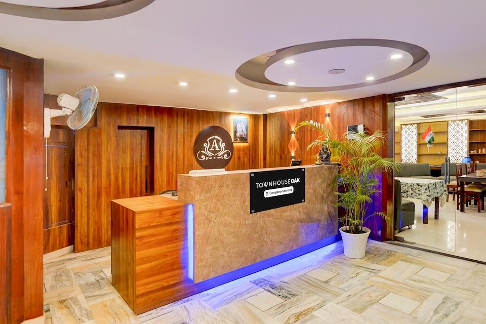 Townhouse Oak Clock Tower Formerly Hotel Ambassador – photo 4