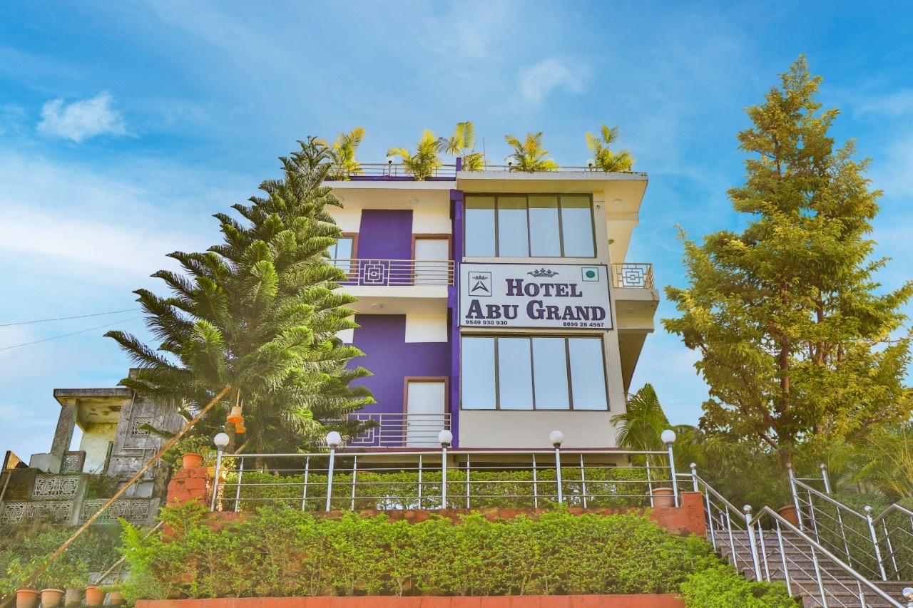 Abu Grand Hotel – photo 1