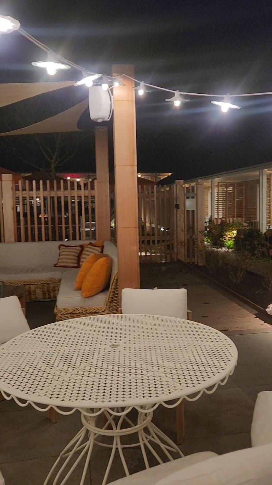 The Beachside Hotel – photo 2