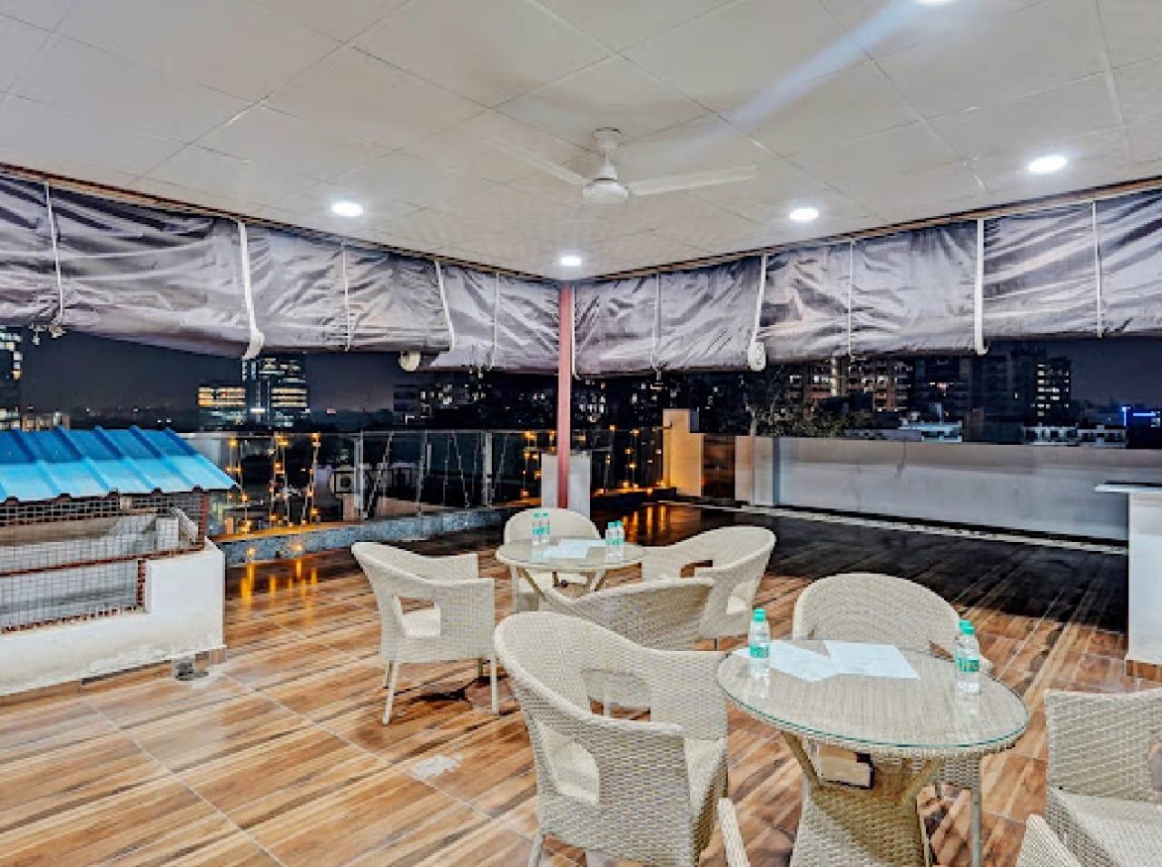 The Grand Hotel Akshay – photo 3