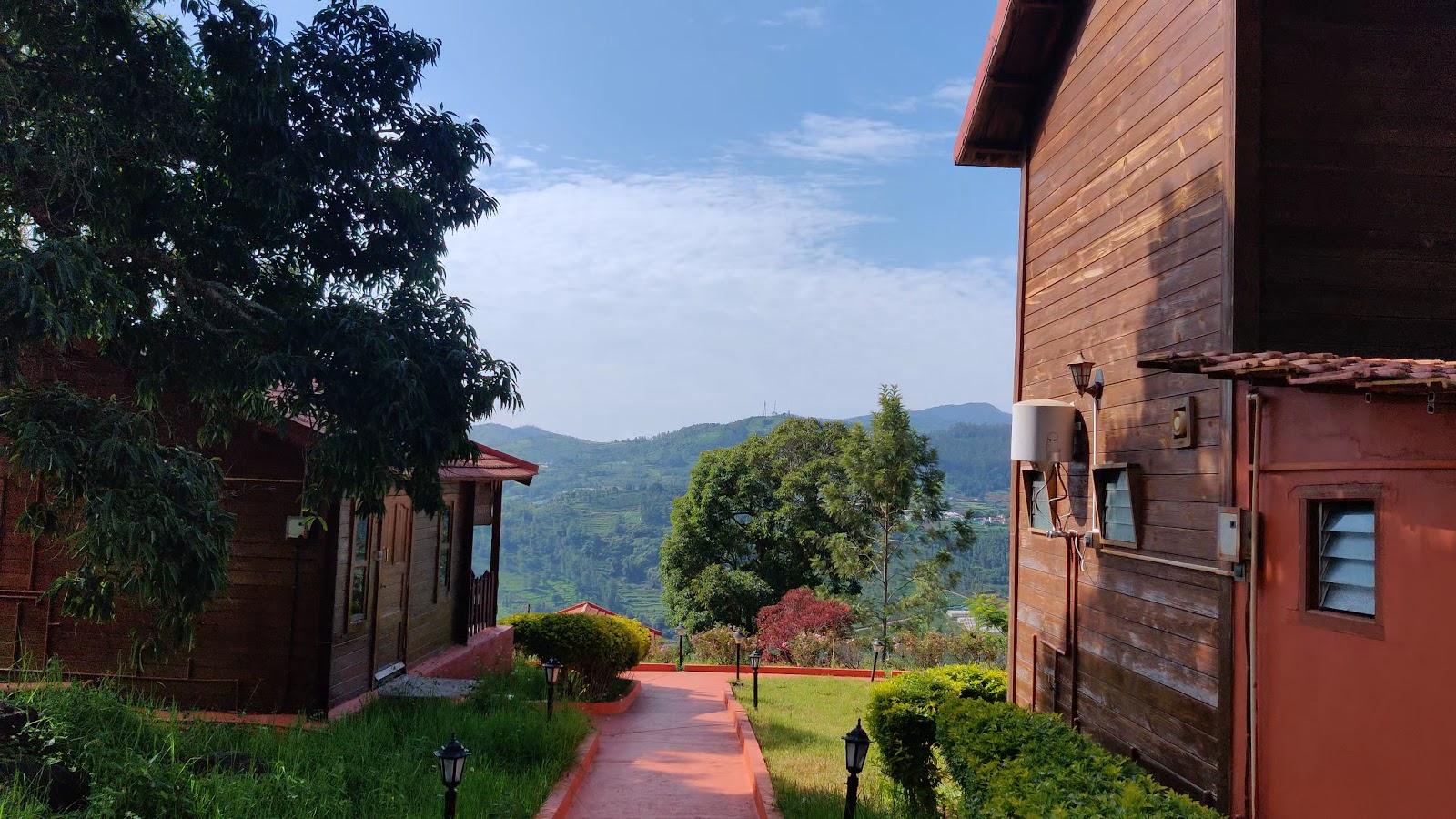 Pandora Hill Resort – photo 2
