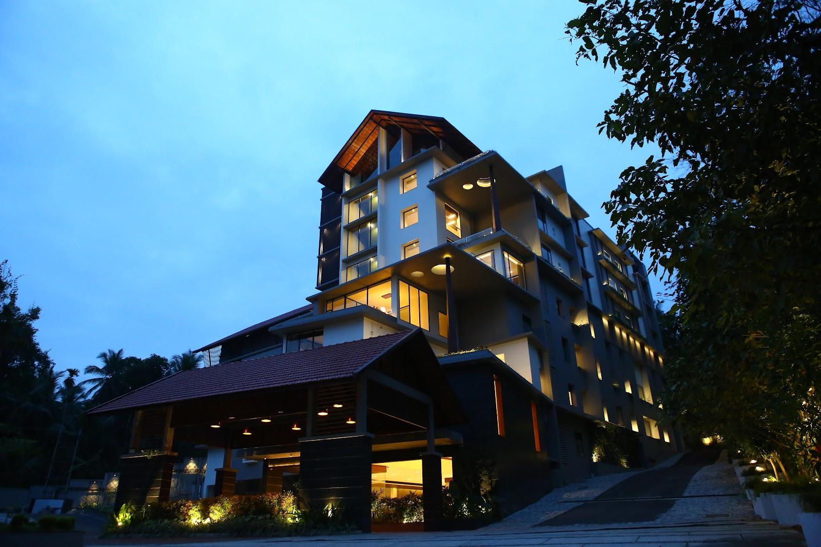 Hotel Woodbine Foliage