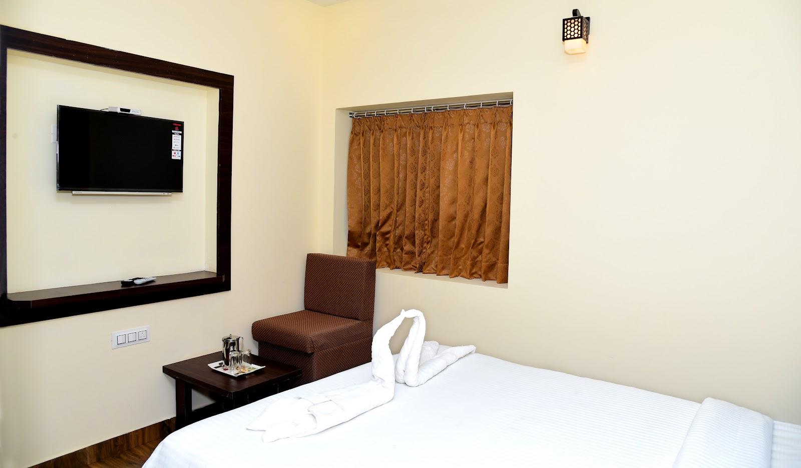 Hotel R Inn Yercaud – photo 2