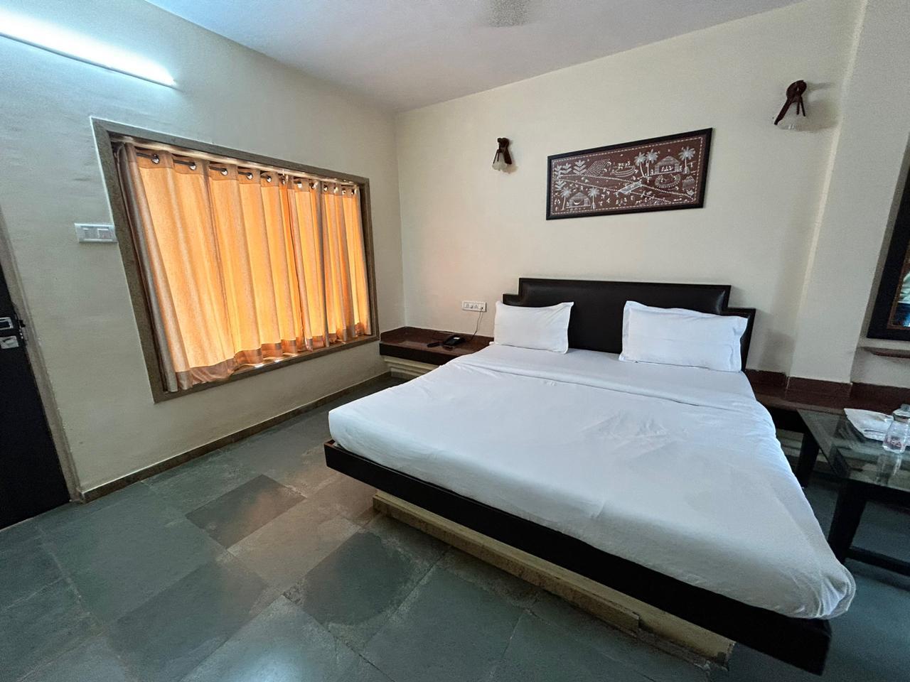 Hill Zill Winery Resort – photo 3